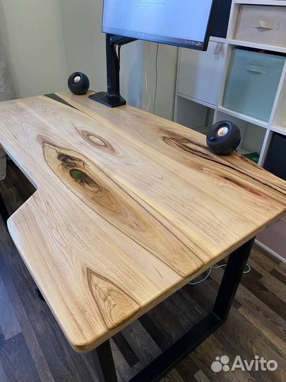 Письменный стол из слэба (Массива, дуб)