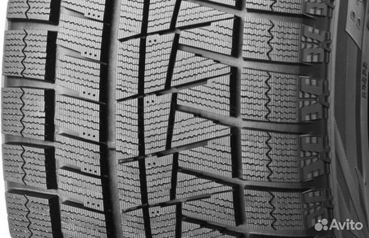 Bridgestone Blizzak Revo GZ 205/65 R16