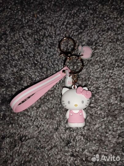 Hello kitty брелок