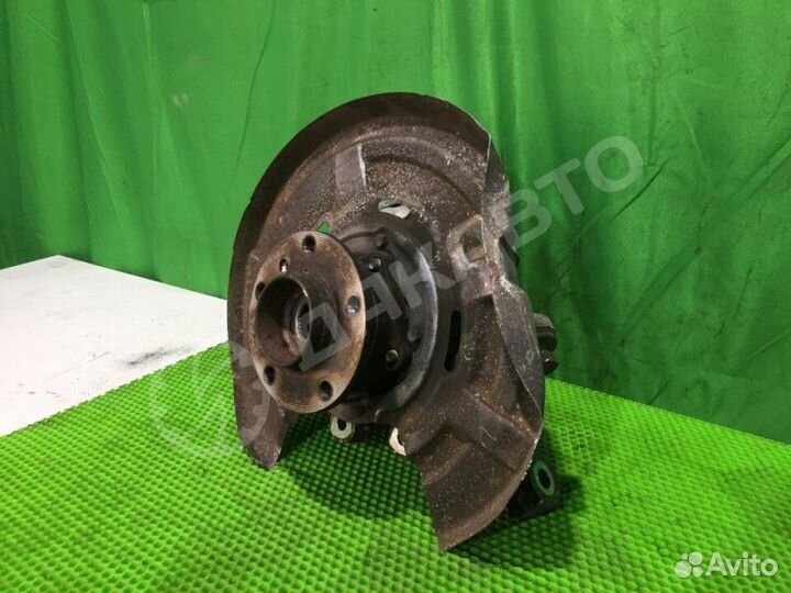 Цапфа (кулак) задняя правая Bmw 5 F10