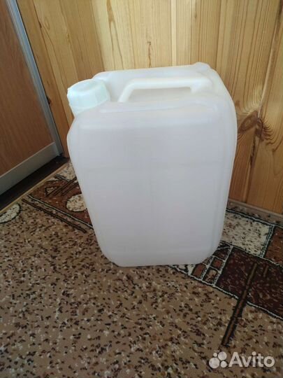 Канистра пластиковая 20 литров