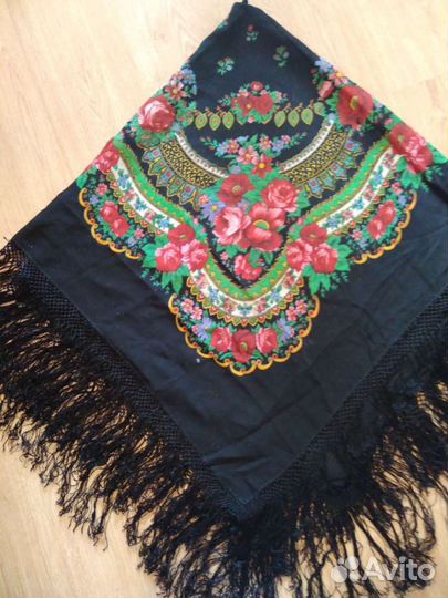 Платок, шерсть, 132 на 132 см