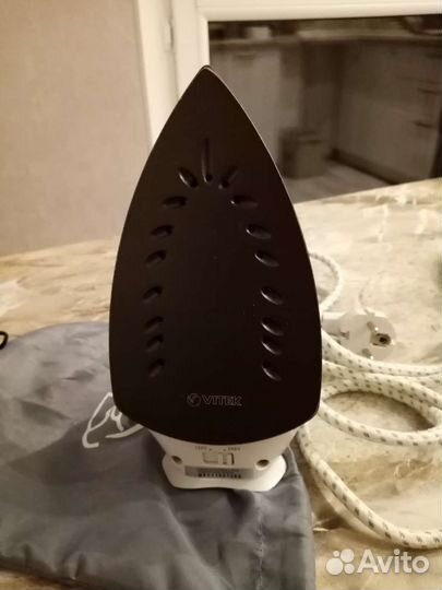 Утюг Vitek