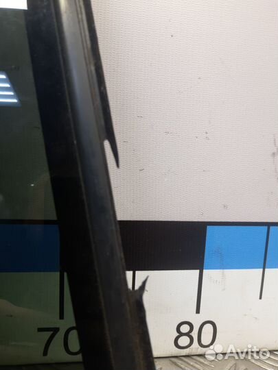 Б/У Стекло двери задней правой (форточка)