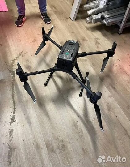 Дрон DJI Matrice 300 RTK Дрон + H20T подвес. Unive