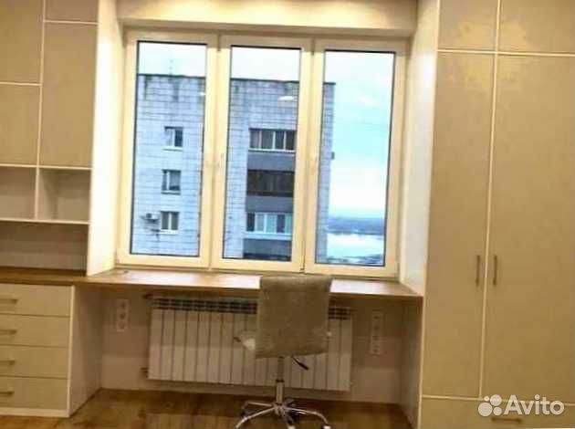 Рабочая зона у окна