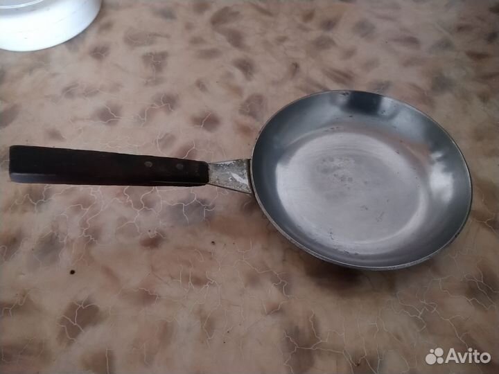 Сковорода из нержавейки б/ у