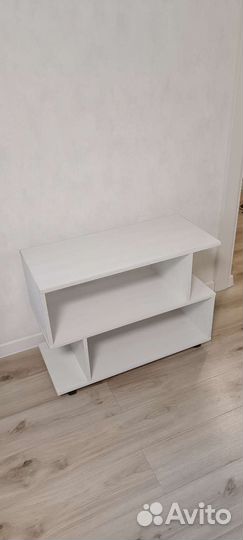 Тумба под телевизор, журнальный столик