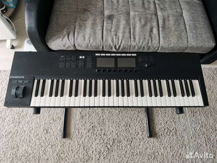 Native Instruments komplete kontrol s61 mk2