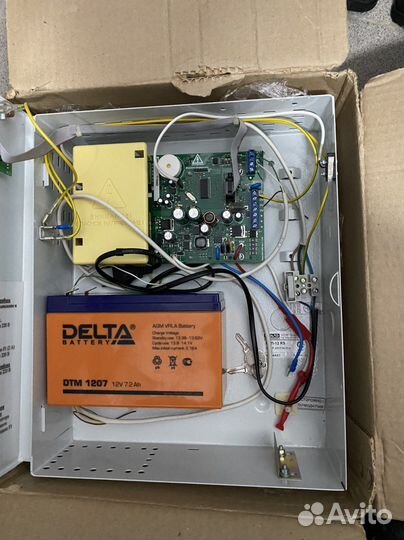 Блок бесперебойного питания