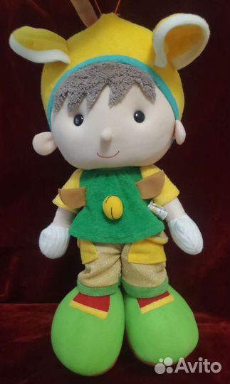 Милая мягкая кукла