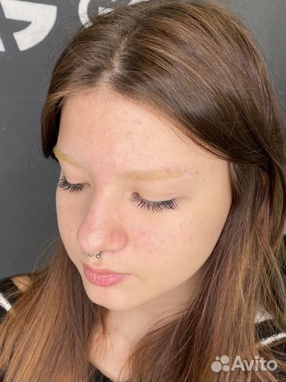 Мастер бровист