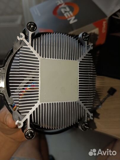 Кулер для процессора AMD Wraith Stealth