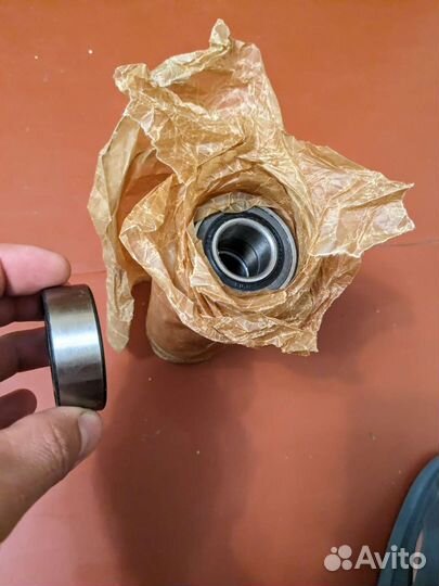 Подшипник 6-180505 ус17 8гпз