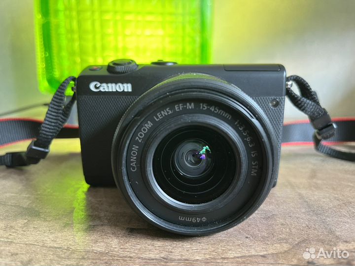 Фотоаппарат Canon eos m100