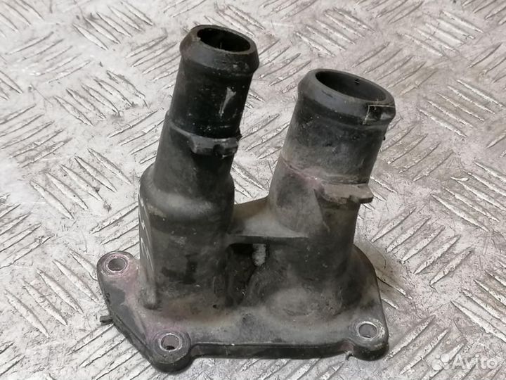 Корпус термостата Ford Fusion 2002-2012