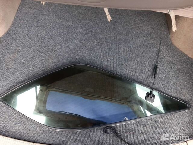 Стекло форточки багажника lexus rx300