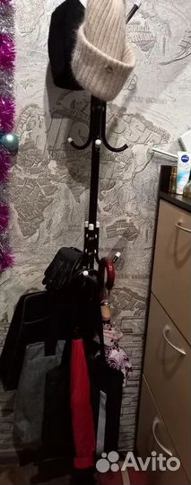 Напольная вертикальная вешалка для лёгкой одежды