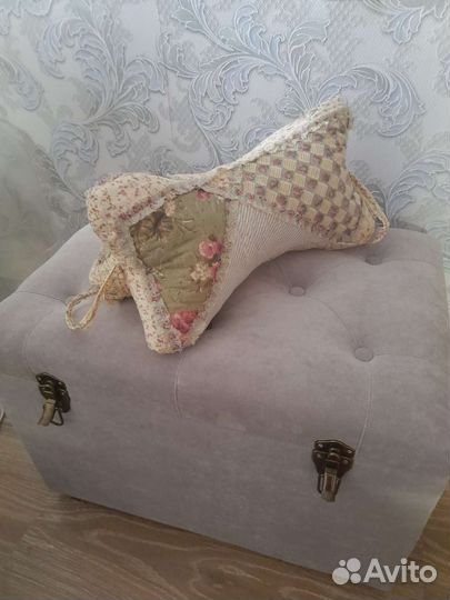 Подушка на стул в виде кости,для спины и шеи