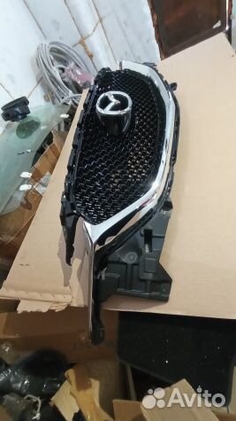 Решетка радиатора Mazda CX-5 2019 г