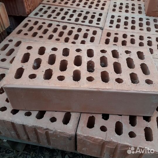 Кирпич новый