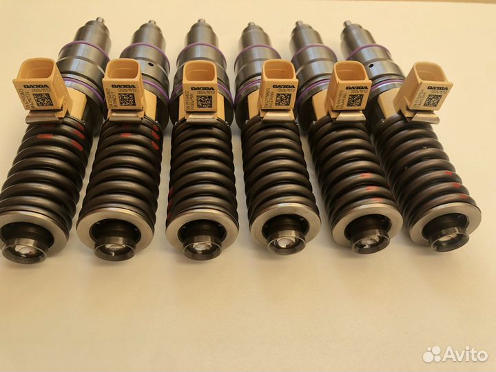 Насос форсунки Volvo FH13