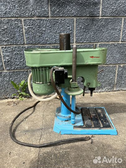 Сверлильный станок