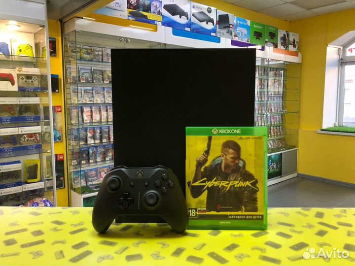 Xbox One X (Project Scorpio) 1TB + Игра в подарок