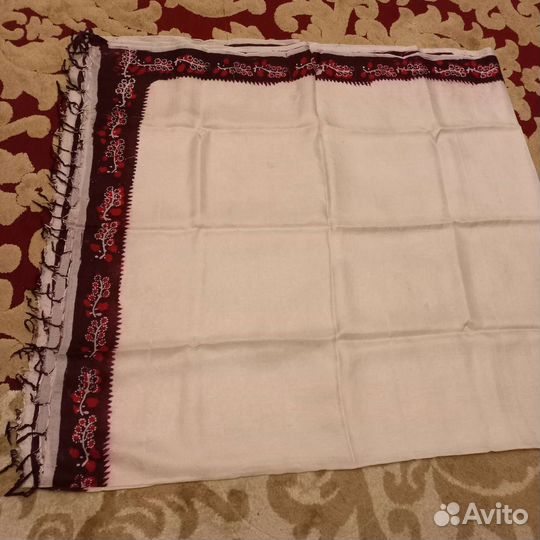 Старинная гулменди с сундука очень красивая,больша