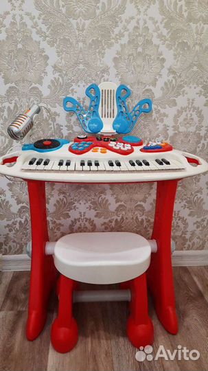 Детский синтезатор с микрофоном