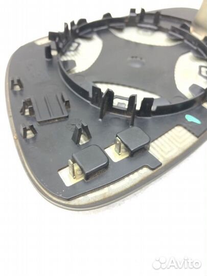 Зеркальный элемент правый Volkswagen Golf 6 2008