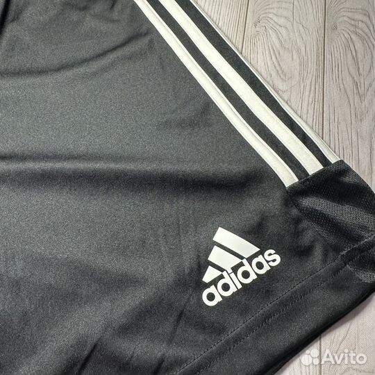 Шорты adidas Aeroready S