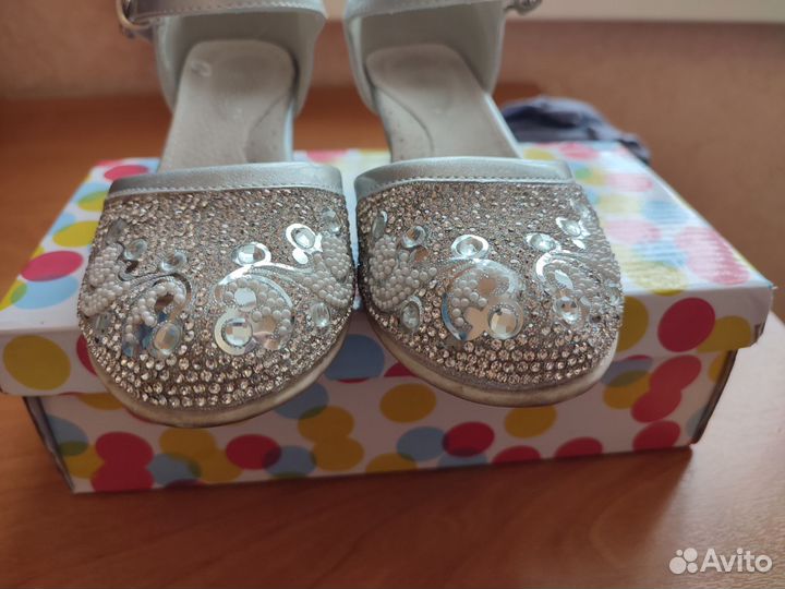 Туфли для девочки размер 34