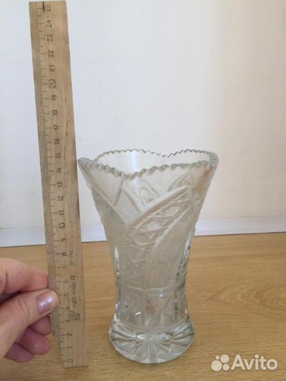 Хрустальная ваза