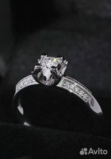 Кольцо с бриллиантами