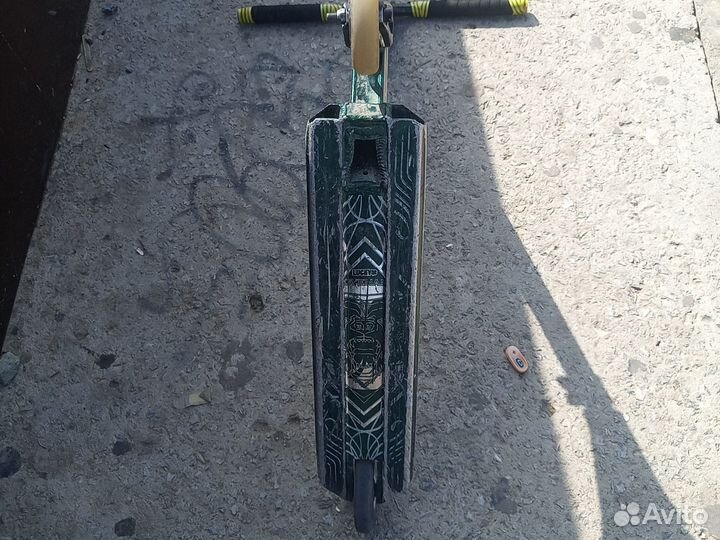 Трюковой самокат кастом парк