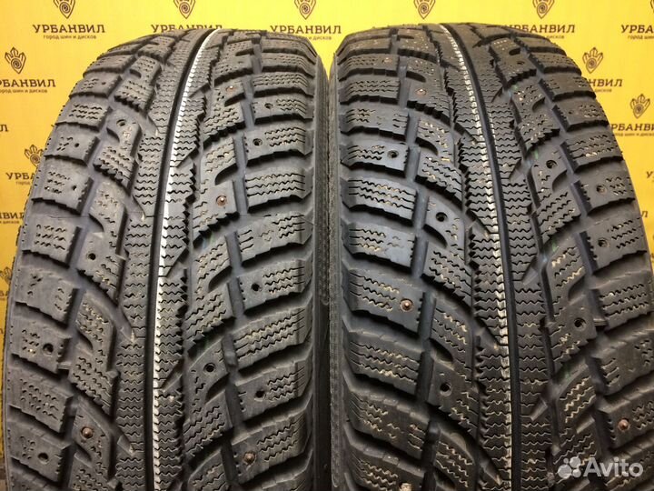 Kumho I'Zen RV Stud KC16 215/60 R17 100T