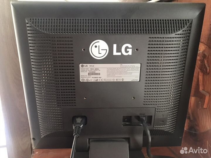 Монитор LG