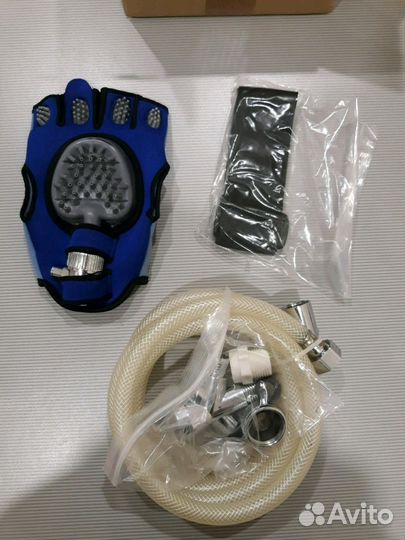 Перчатка-душ для мытья животных