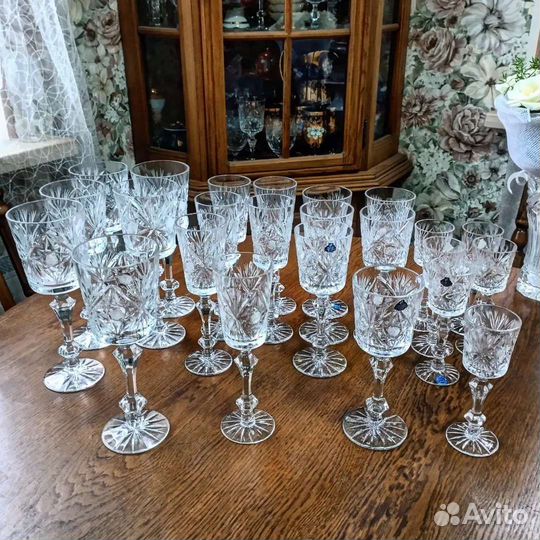 Хрустальные бокалы, фужеры и рюмки презент гхз