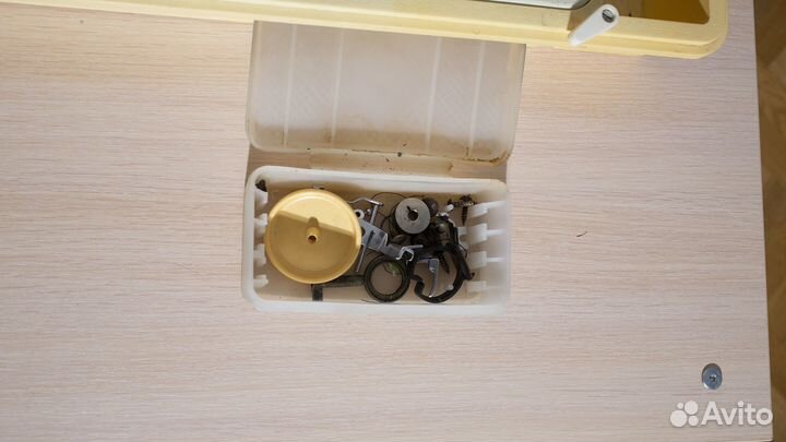 Швейная машина Weritas