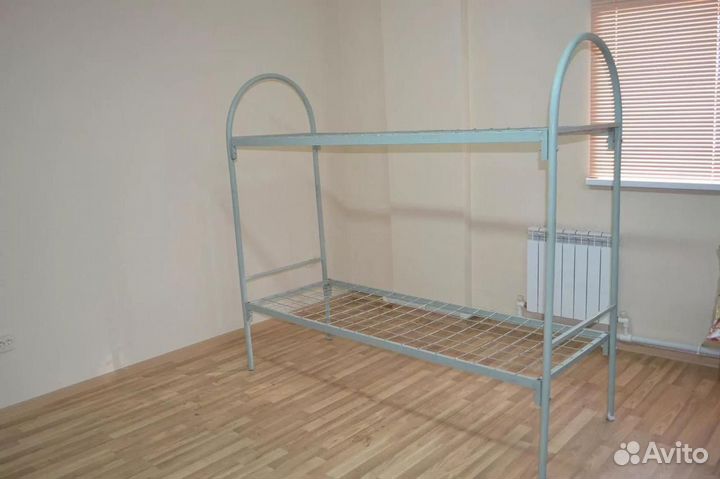 Кровать металлическая
