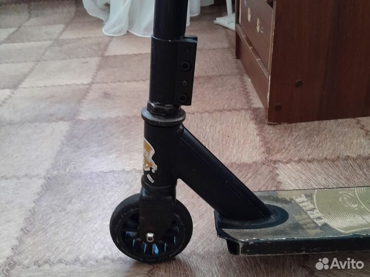 Трюковой самокат