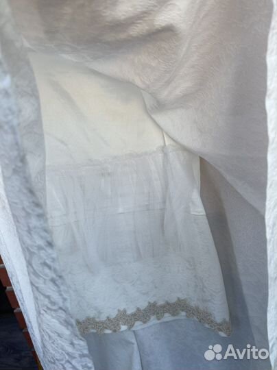 Платье белое