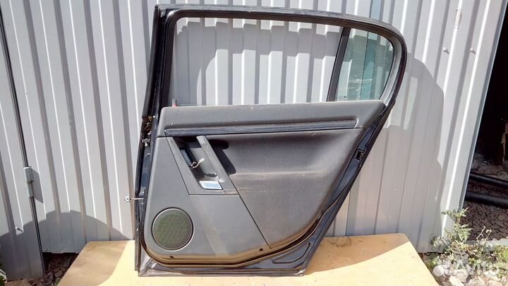 Дверь задняя правая на Опель Сигнум Цвет Черный