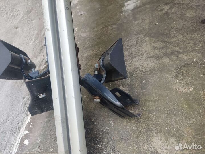 Универсальное крепление на крышу