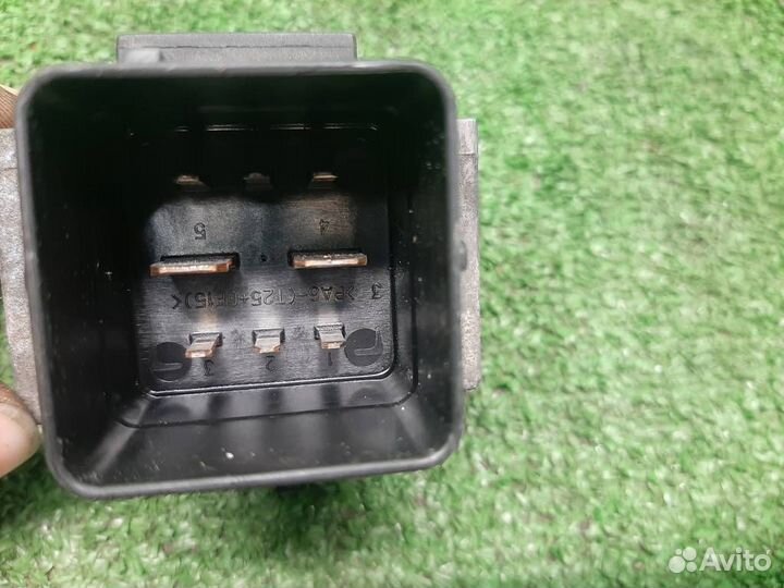 Реле свечей накала Nissan X-Trail T31 2007