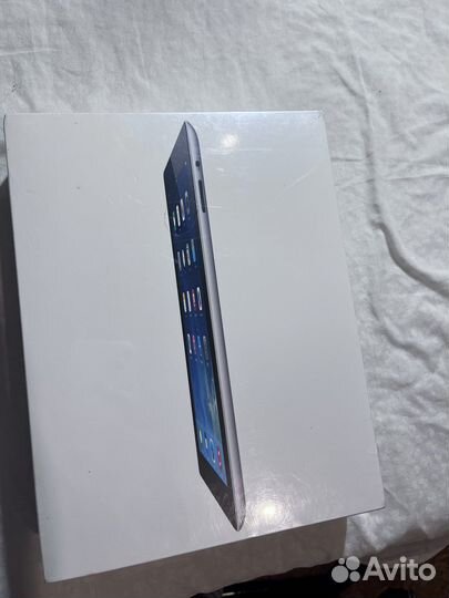 Планшет Apple iPad 4 16Gb