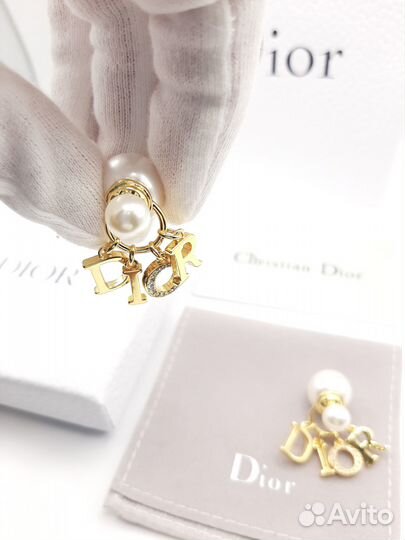 Серьги пусеты Christian Dior