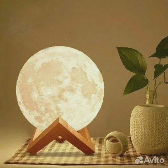 Светильник-ночник 3D Шар-луна Moon Lamp, на деревя